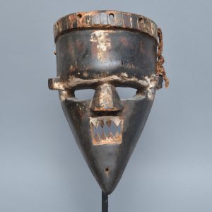 Salampasu Mask